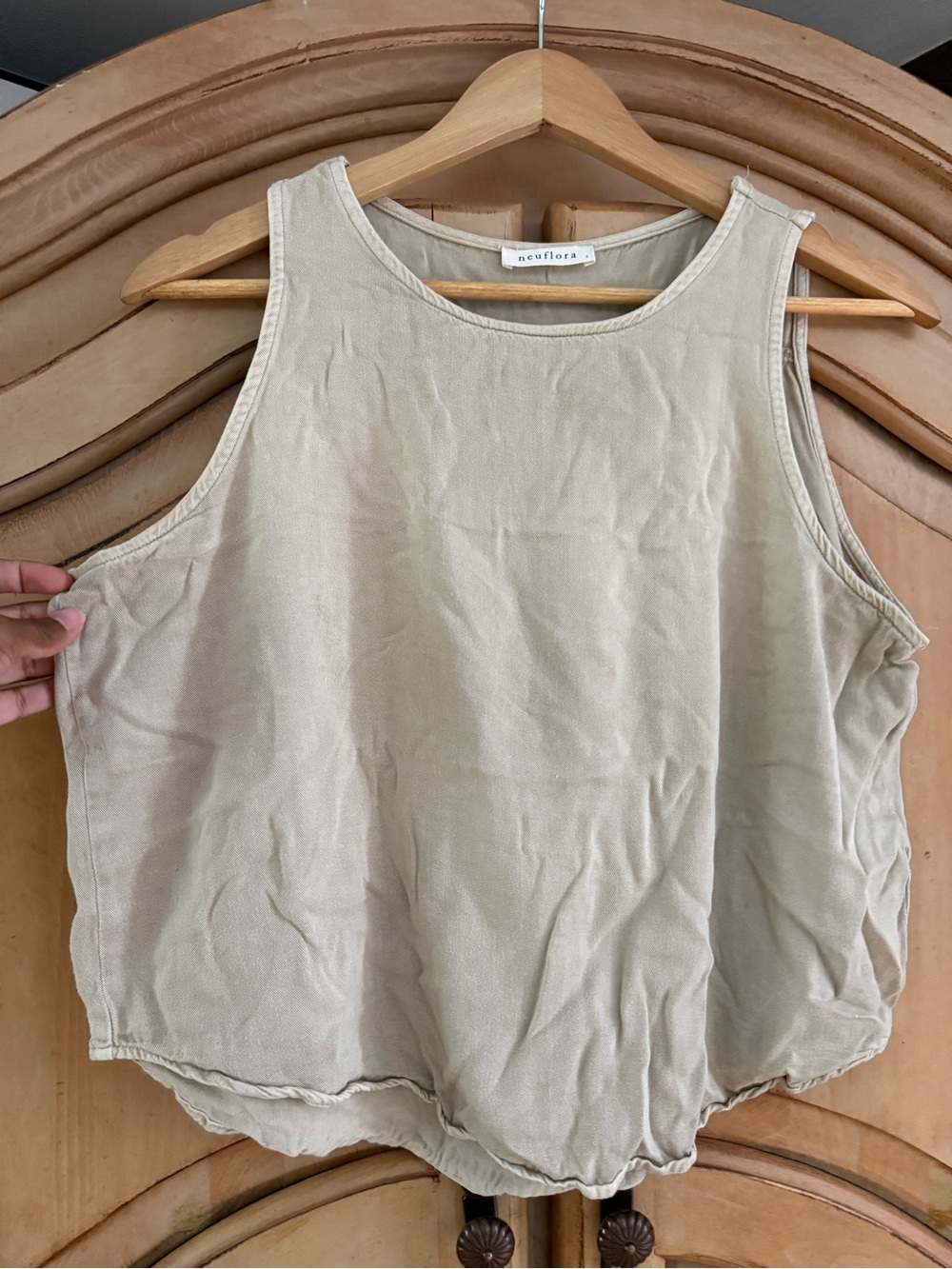Neuflora Tank Top